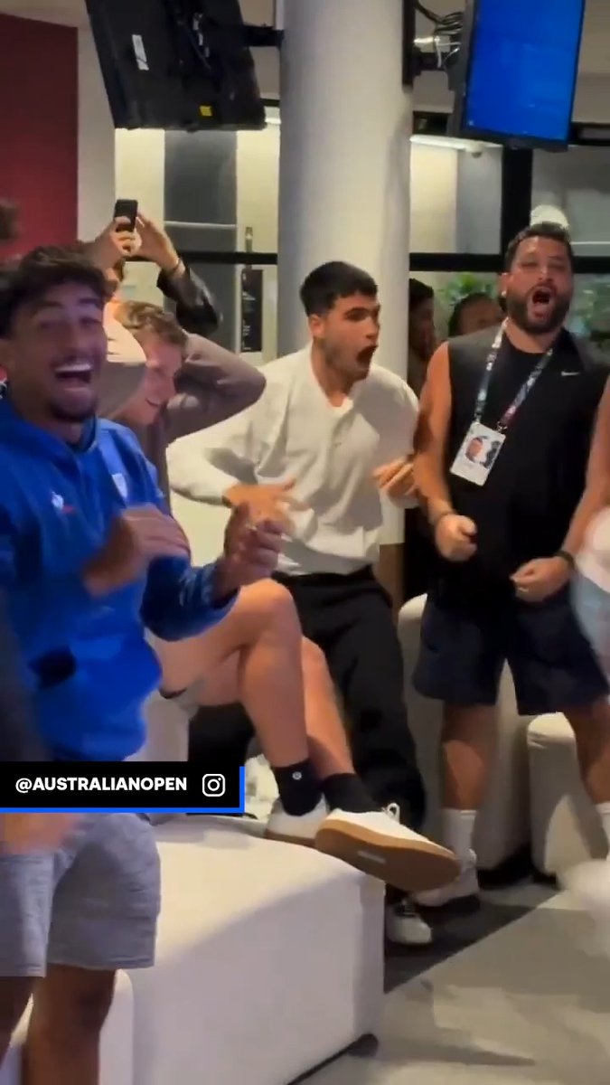 🤯🏆 Carlos Alcaraz somos 𝐓𝐎𝐃𝐎𝐒 𝐍𝐎𝐒𝐎𝐓𝐑𝐎𝐒 cuando un amateur, Jordan Smith, ha ganado el millón de dólares del One Point Slam #AusOpen | #AO2026