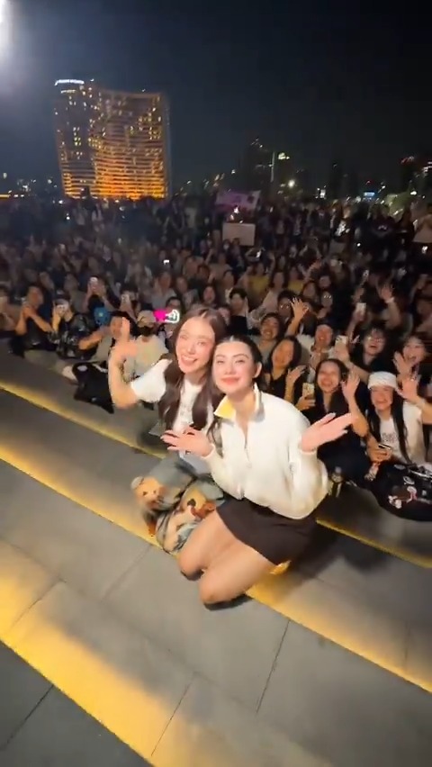 ขอบคุณทุกคนที่มาหา ลีน่าหมิว กันวันนี้นะคะ มากันเยอะมากกกก ขอบคุณมากๆ ค่า 🙏😁🫶🏼 #LenaMiu #ลีน่าหมิว