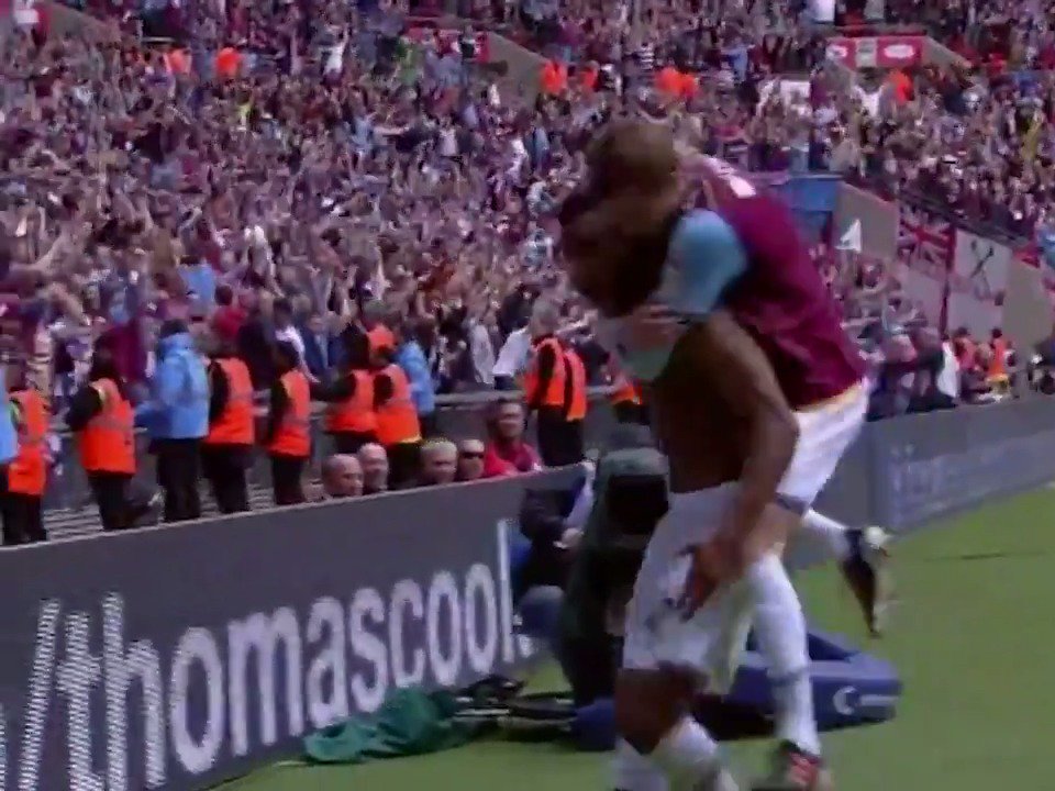 Ricardo Vaz Tê, que em 2012 levou o West Ham à Premier League, é o novo treinador-adjunto do Alverca.