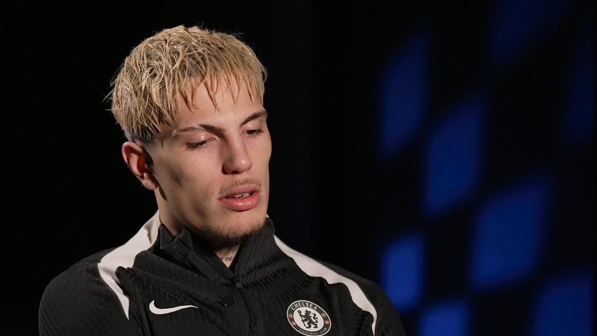 "It's normal, you're playing for Chelsea, it's a big club" Alejandro Garnacho says he understands the challenges of playing for a new club ⏩