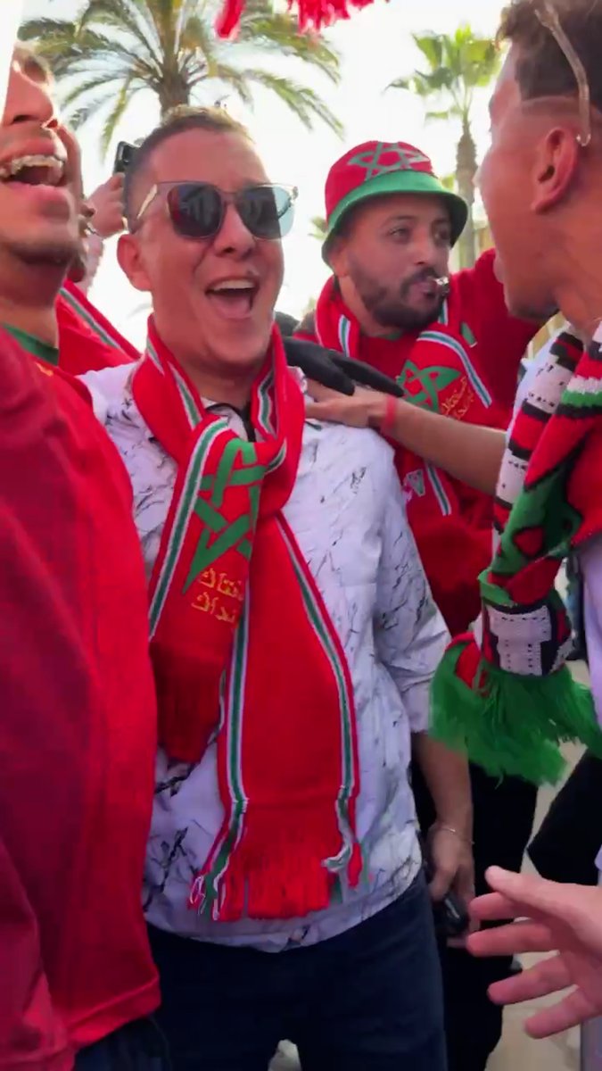 🇲🇦🎵 « Jibou la Coupe d’Afrique ! » Quand les supporters marocains et nigérians 🇳🇬 s’ambiancent ensemble avant le choc 🔥