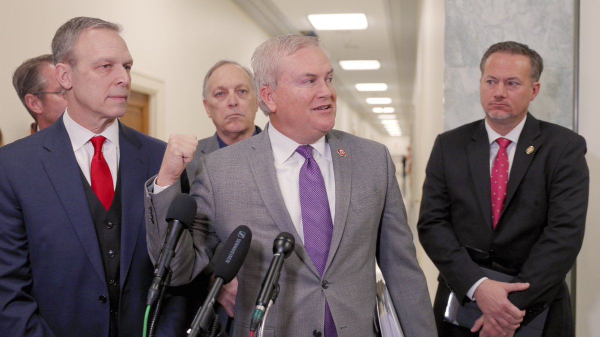 " We're going to hold both Clintons in criminal contempt of Congress." -Rep. James Comer Bill didn't show up. Hillary didn't show up. Democrats didn't show up. Jeffrey Epstein claimed to help set up the Clinton Foundation. They're not above the law. Contempt is coming.