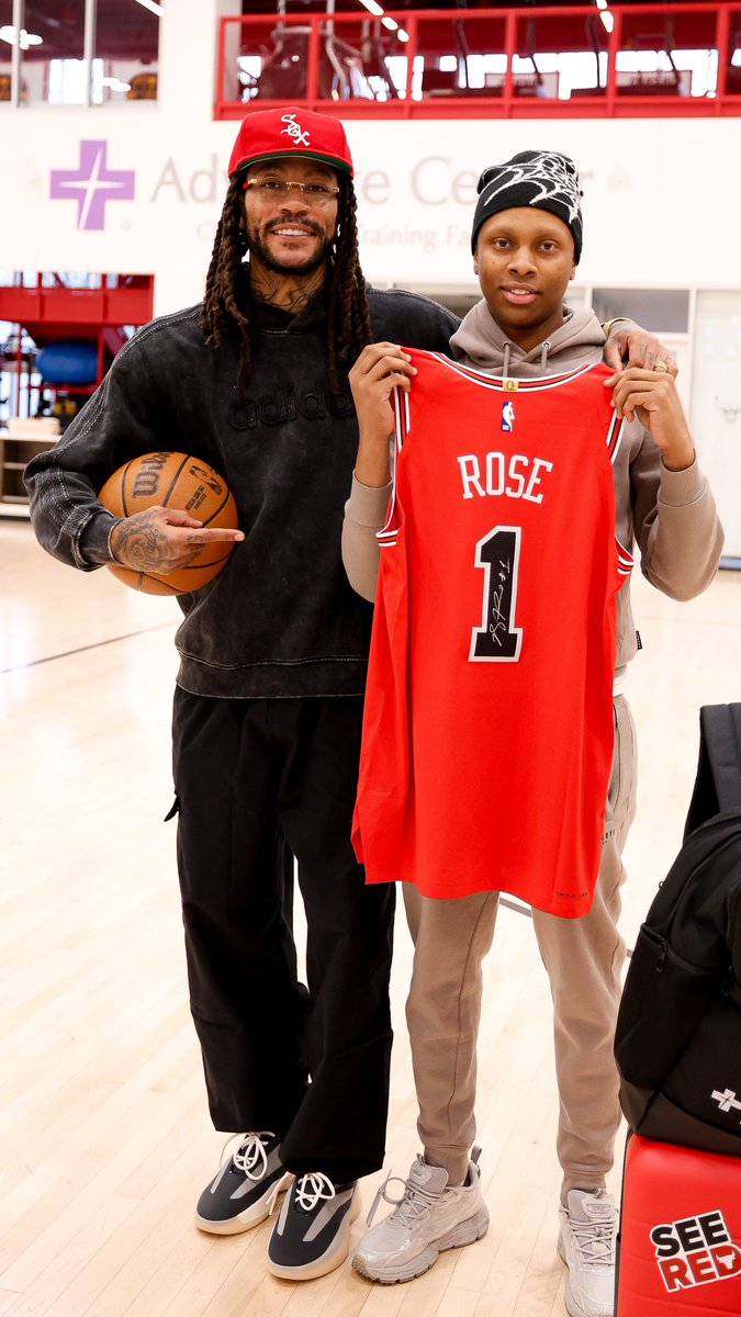D-Rose meets Delvin 🌹 Delvin, a 15-year-old Simeon hooper and Advocate patient, is currently undergoing treatment for stage 2 lymphoma. Delvin was surprised by D-Rose with the news that his family will join us on our road for our game against Brooklyn! Advocate Children's Hospital | #SeeRed
