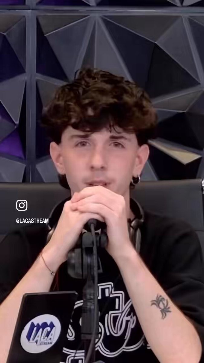BOCHORNOSO El pibe ganó unas entradas para Cosquin Rock en OLGA imitando a Fito Páez. Nunca se las dieron. Acusa a Miguel Granados y a Lucas Fridman de haberse quedado con el premio.