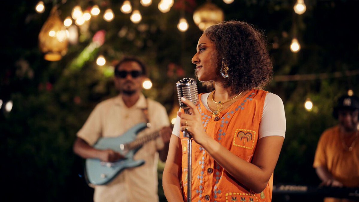 فكري في يوم قال لي من احلى من فوزية بن خالتك الفي بحري بتحبك من بدري ❤️