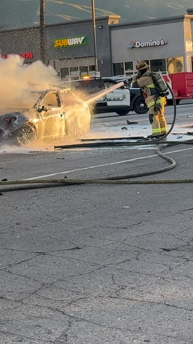 SAN BERNARDINO- At 7:15 this morning, San Bernardino County Fire responded to a traffic collision with fire at the intersection of Highland Avenue and Del Rosa Avenue. Crews arrived to find three vehicles, all with active fire and occupants trapped. Firefighters worked to extinguish flames, extricate victims, and treat the injured. One adult female was transported for evaluation of minor injuries. Two adults, each drivers of separate vehicles, were declared deceased at the scene. Highland Ave and Del Rosa Avenue remain closed in all directions near the incident to support the investigation by @sanbernardino_pd.