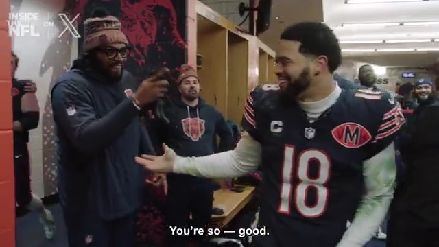 "You're so ******* good!" Caleb Williams's even got his teammates giddy 😂 Inside the NFL NFL Playoffs Mic'd Up on X