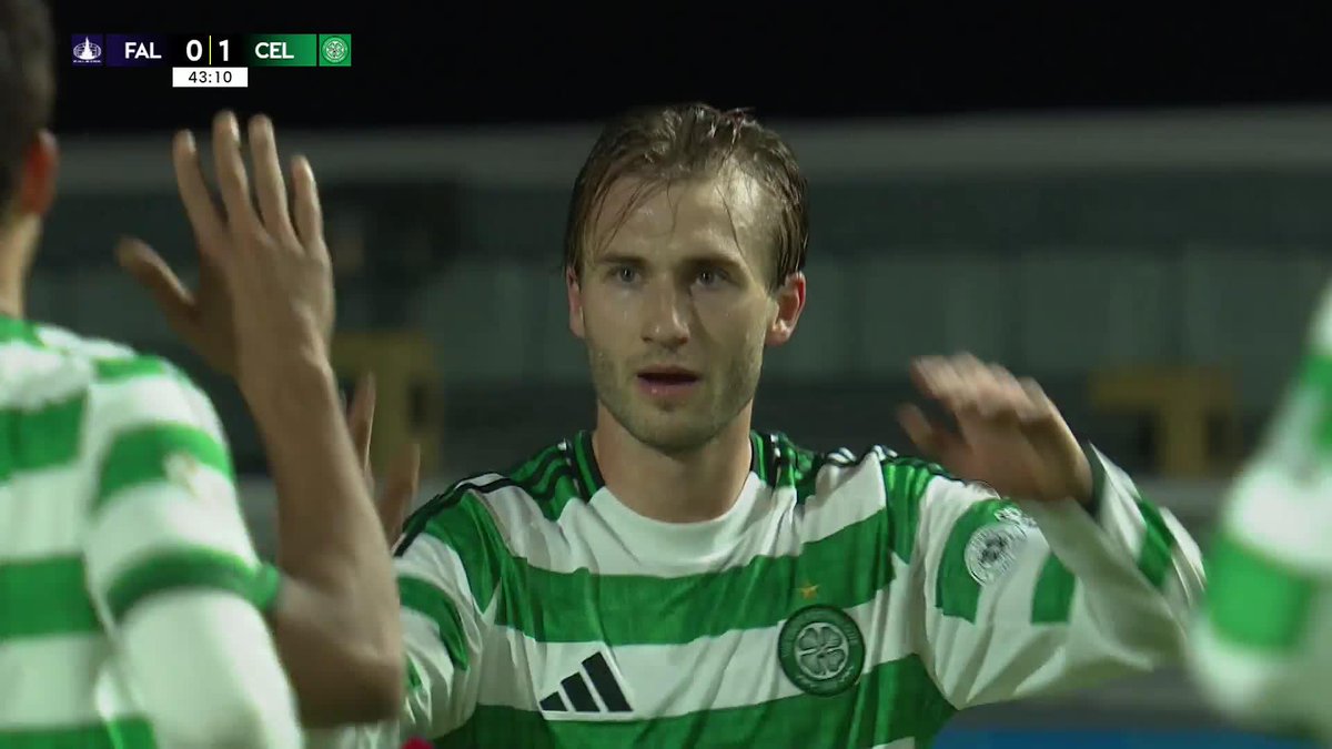 Benjamin Nygren breaks the deadlock just before half time! 💥 A very timely goal for Martin O'Neill's Celtic Football Club 🍀 SPFL 𝑃𝑟𝑒𝑠𝑒𝑛𝑡𝑒𝑑 𝑏𝑦 SBK | 18+ | 𝑃𝑙𝑒𝑎𝑠𝑒 𝐺𝑎𝑚𝑏𝑙𝑒 𝑅𝑒𝑠𝑝𝑜𝑛𝑠𝑖𝑏𝑙𝑦