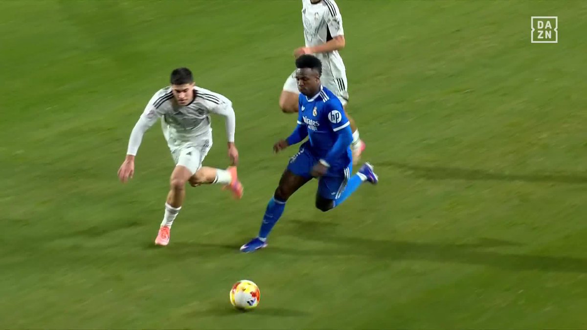 โฝ๏ธ ๐๐ ๐ฅ๐๐๐ ๐ ๐๐๐ฅ๐๐ ๐ฬ๐๐๐๐๐ฆ๐ ! ๐ค Premier but de lโรจre Arbeloa ๐ช๐ธ inscrit par Franco Mastantuono ๐ฆ๐ท. ๐ฅ DAZN France