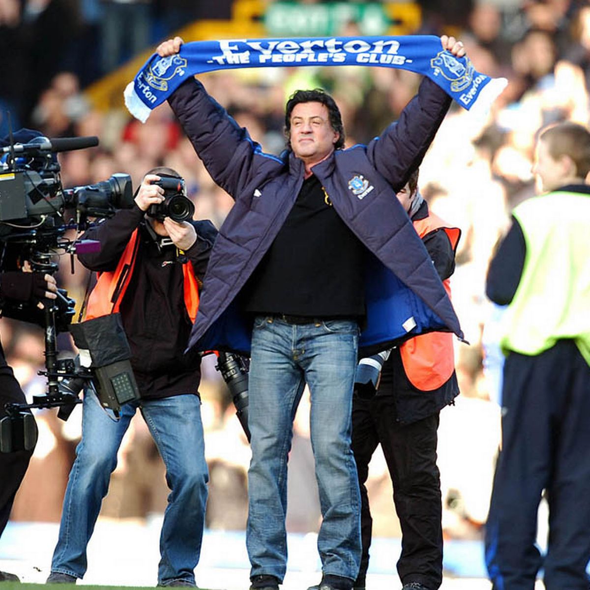 #OnThisDay in 2007, Sylvester Stallone came to Goodison Park... 🥊💙