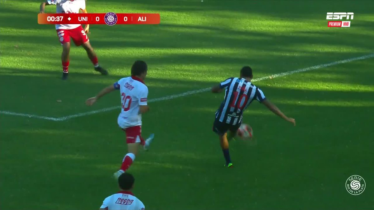 ¡Tremendo BLOOPER de SERGIO PEÑA! 😳 AUTOGOL del volante de Alianza Lima y Unión de Santa Fe vence 1-0 a los blanquiazules desde los ¡40 SEGUNDOS! ❌