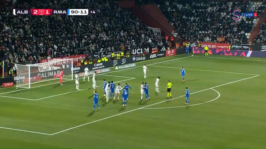 Real Madrid. Arda Güler’in asistiyle skoru 2-2’ye getirdi.