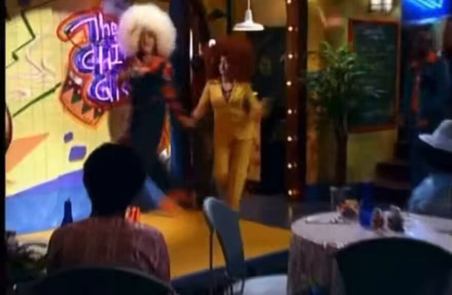 Absolutely would need the DJ to play this jawn if anybody threw a 70s party tho 😂 it was short, but that jawn was catchy asf 😭 shoutout That’s So Raven lmao