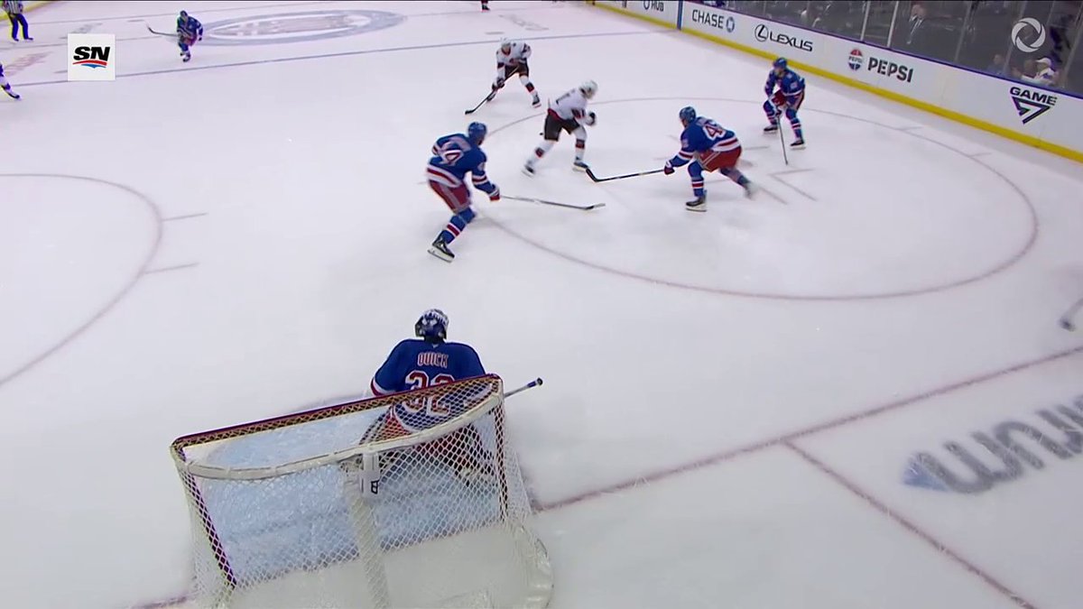 THE CAPTAIN AND COZENS JOIN IN ON THE FUN 🚨 It's 4-0 for the Ottawa Senators here after the opening 20! 📺: Sportsnet or stream on Sportsnet+ ➡️