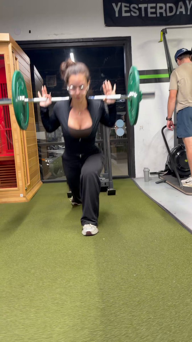 Working in my ASSets 🥵