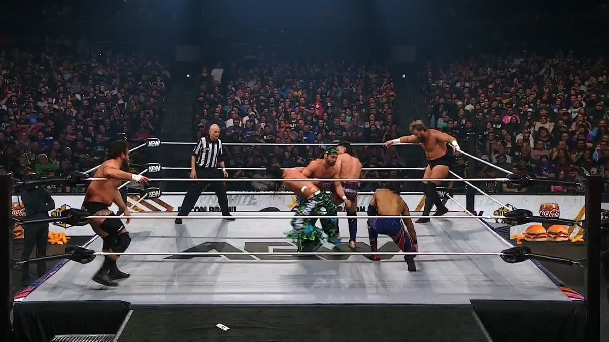 The BT-Speed Trigger gets overpowered by Davis and Doyle! Watch #AEWDynamite LIVE on TBS & HBO Max