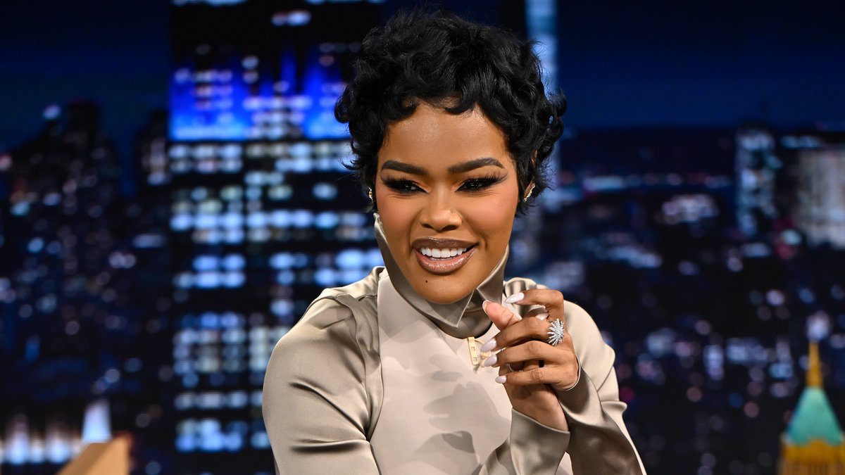 .TEYANA M.J. TAYLOR clears the air about the viral Leonardo DiCaprio clip from the Golden Globes! #FallonTonight