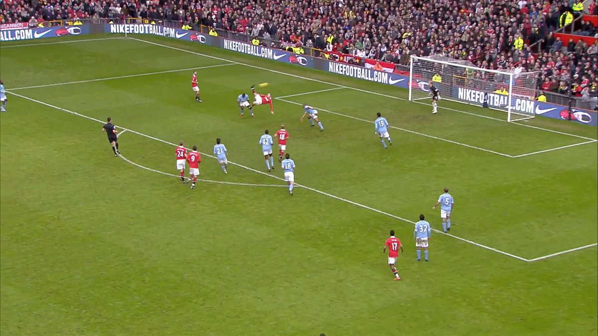 An iconic Manchester derby moment from Wayne Rooney🔥