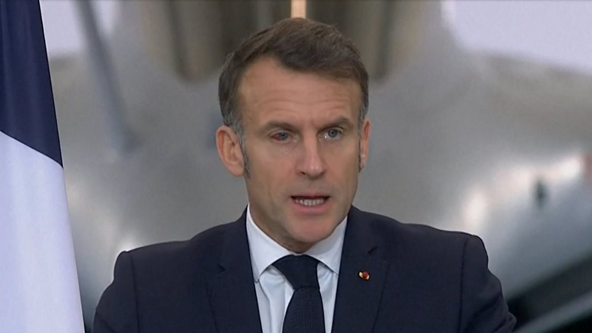 🇫🇷❗️Macron asegura que Francia tiene una defensa aérea más eficaz que EEUU Macron asegura que Francia, junto a Italia y Reino Unido, tiene un sistema de defensa más eficaz que el Patriot, lo que desafía la supremacía del armamento estadounidense.