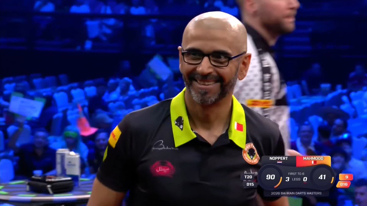 MAHMOOD ON THE BOARD! Basem Mahmood gets a leg on the board in his third appearance at this tournament. He's deserved that 🙌 📺 #BahrainDarts | R1