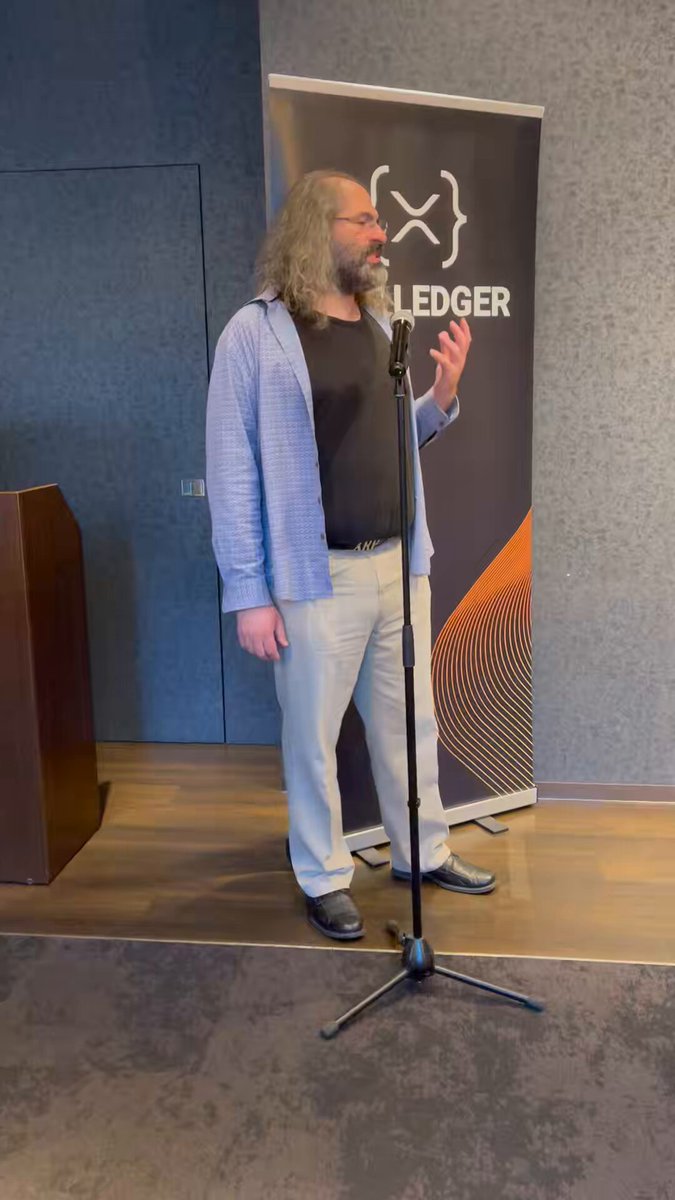 I filmed David 'JoelKatz' Schwartz tell the happiest and saddest $XRP story in existence. Some memories don’t fade 🌸Eri ~ Carpe Diem got more than she asked for with this one