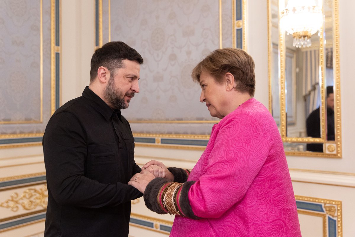 Meeting with Pres Volodymyr Zelenskyy / Володимир Зеленський today, I reaffirmed the IMF’s enduring partnership with Ukraine. The country’s resilience in the face of war has been extraordinary. We strongly support continued reforms, vital for recovery, stability, and Ukraine’s journey toward EU accession.