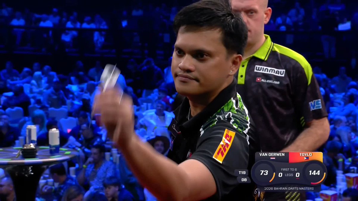Alexis Toylo races into a 1-0 lead over Michael van Gerwen! 📺 #BahrainDarts | R1