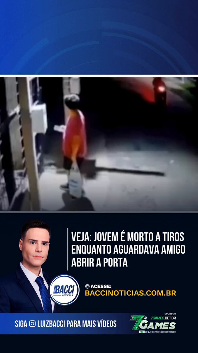 Um jovem de 21 anos foi morto a tiros durante uma tentativa de assalto registrada por câmeras de segurança, na última quarta-feira (14). As imagens mostram que a vítima não reagiu à abordagem e foi atingida logo após ser ameaçada por um dos suspeitos, que chegaram ao local em uma motocicleta. O jovem foi socorrido por moradores e levado ao Hospital Padilla, mas não resistiu aos ferimentos. Os suspeitos, foram identificados com ajuda das imagens e encaminhados a um centro de detenção juvenil, onde permanecem à disposição da Justiça. O crime ocorreu no bairro de Alderetes, na província de Tucumán, na Argentina. A