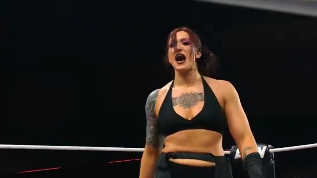AEW Women's World Champ Kris Statlander + The Babes of Wrath vs. Triangle of Madness was a fiery battle – but in the end, Stat saved Willow Nightingale from Thekla テクラ's attack, only to be pinned by Thekla! Watch the MAXIMUM CARNAGE #AEWDynamite replay RIGHT NOW on HBO Max Sports!