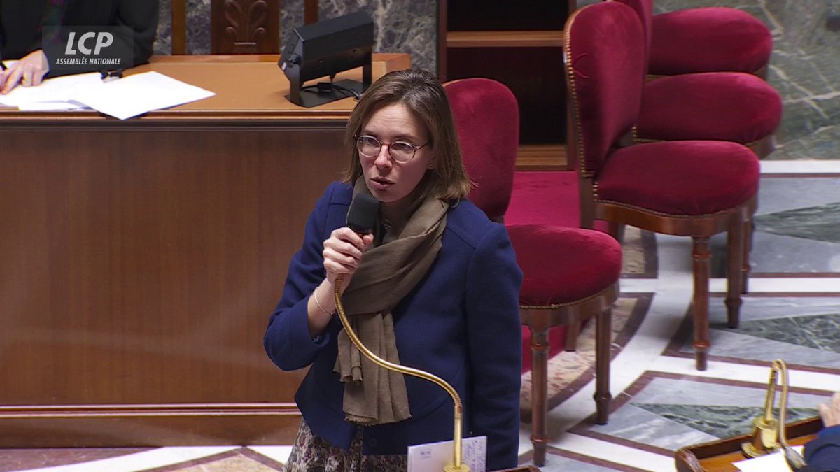 Petits colis : Amélie de Montchalin défend la taxe qui placera selon elle la France "à la pointe du combat européen pour la souveraineté et la qualité des produits que nous achetons". #Budget2026 #DirectAN