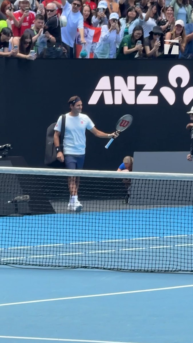 Roger returns to Rod Laver Arena 🤩🐐 Roger Federer | #ausopen
