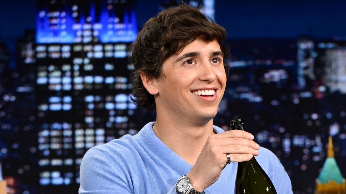 .Marcello Hernandez keeps the tradition going by bringing Jimmy a personalized bottle of champagne for his third appearance on the Tonight Show! #FallonTonight