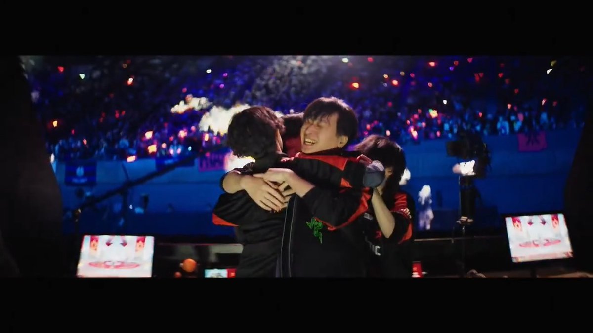 IN FRONT OF THE HOME CROWD 🇯🇵🔥 #ALGS #FNCWIN FNATIC JAPAN