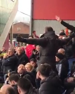 Michael Carrick in the away end at Turf Moor, conducting the Man United faithful back in 2018 😅👏 (via Manchester United)
