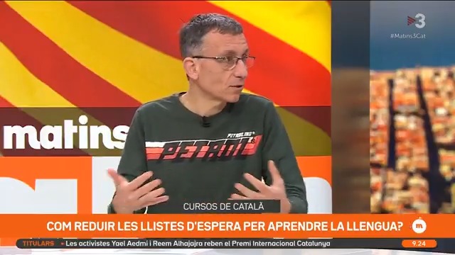 David Valls: "La realidad es tozuda y el català realmente no sirve de mucho para vivir en Cataluña. Para trabajar no hace falta el catalán. En la calle no hace falta". Los lazis admiten que si no se impone con amenazas o multas, la gente pasa del catalán.