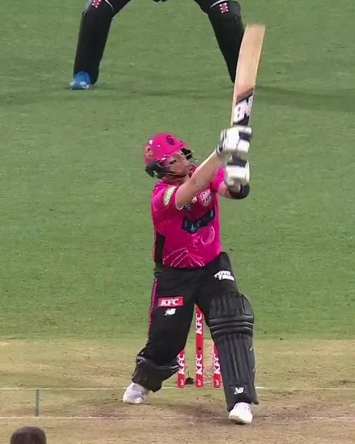 That was extraordinary 😳 Here are the highlights of Steve Smith's insane 100 off 41 balls at the SCG!