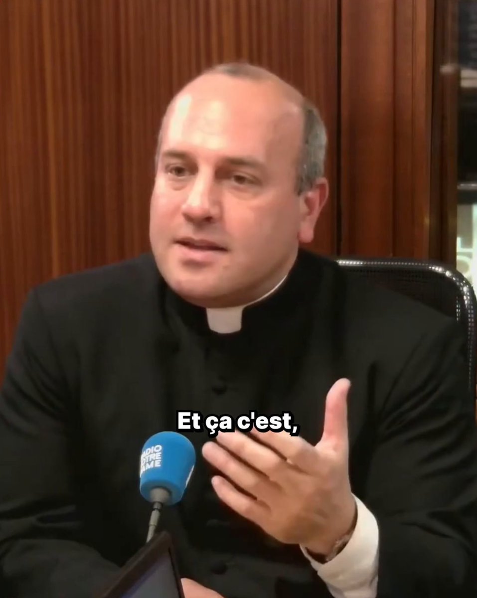 Pendant des décennies, les fidèles attachés à la messe traditionnelle ont été marginalisés, parfois méprisés. Aujourd’hui, cette liturgie attire, convertit, fait vivre. Pourquoi vouloir détruire ce qui porte du fruit ? Ce n’est pas un problème, c’est une grâce pour l’Église.