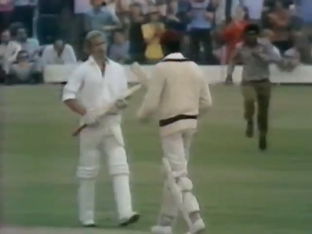 Another of the Lancashire greats. 🐐😍 Sir Clive Lloyd defining the way to play for the Red Rose. 🔥 🌹 #RedRoseTogether