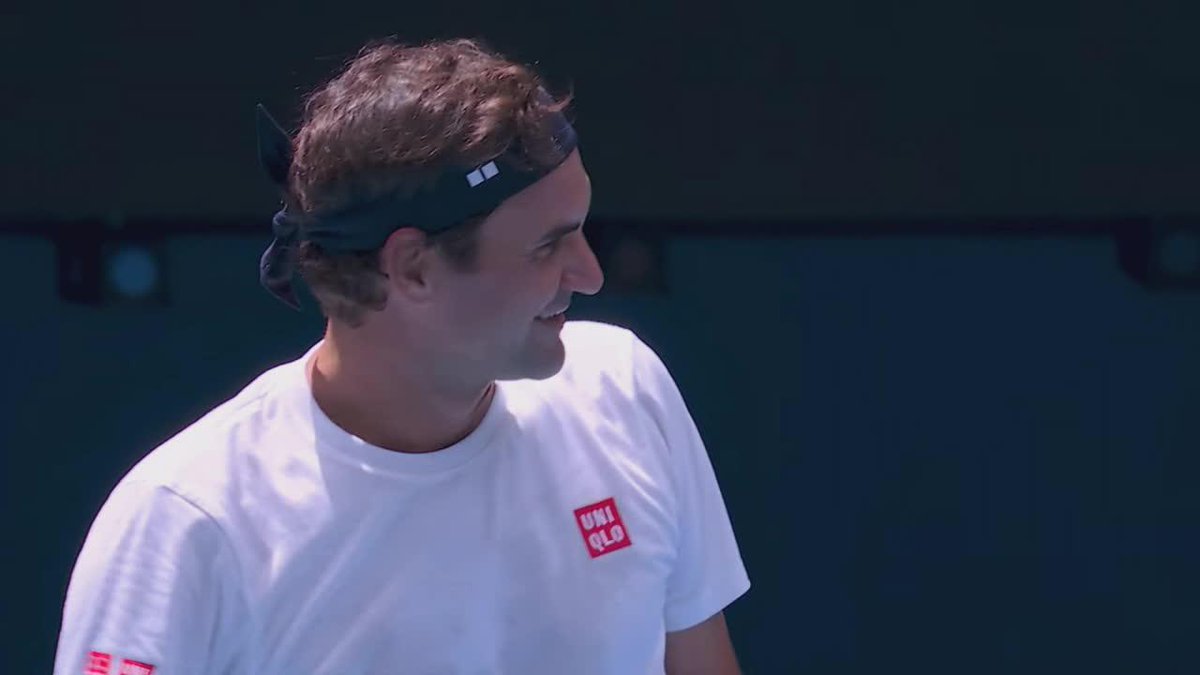 ¿Quién más extrañaba el revés de Roger Federer? 😍 📺 Mirá el #AO26 en el Plan Premium de Disney Plus.