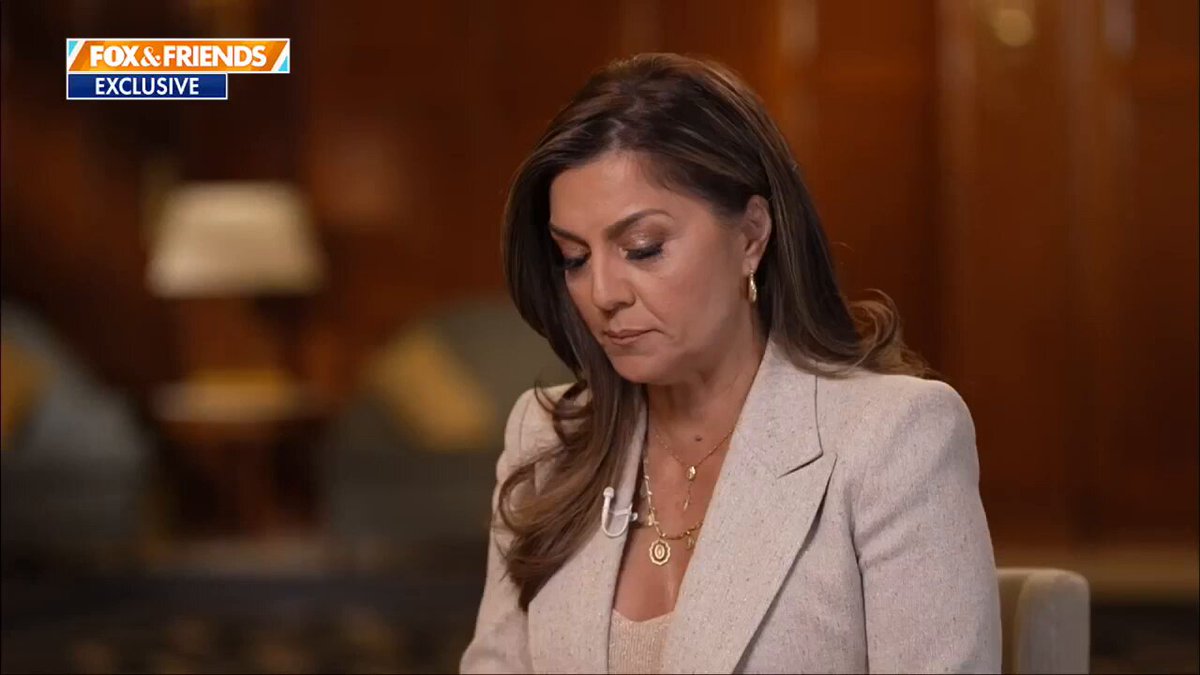 En Fox &amp; Friends le preguntan a la líder de la oposición venezolana, María Corina Machado: - ¿Por qué, a pesar de que el Comité del Premio Nobel dijo que no se podía transferir el premio a nadie, especialmente a Trump, ella lo hizo? - Ella responde: "Porque se lo merece."
