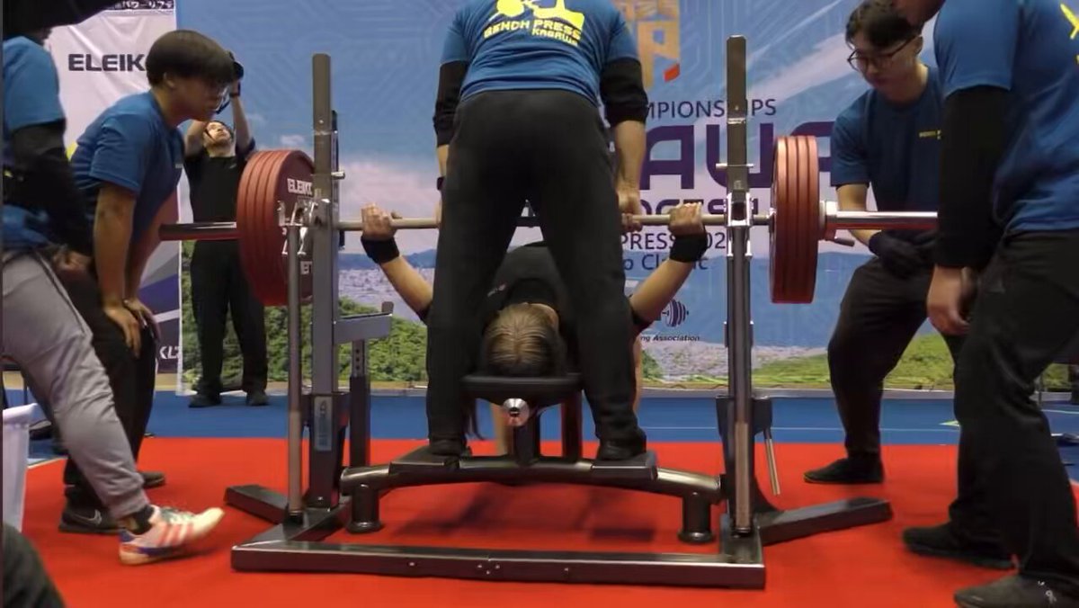 全日本ベンチプレス！！ 225kg（日本記録＋30kg） 前回の悔しさをバネにやり遂げたー！ まじ自分頑張った！褒めてください！ #ベンチプレス