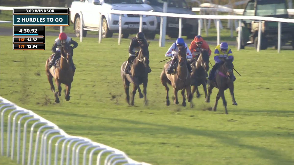 A STRONG finish 💪💪💪 Potters Charm takes the Weatherbys Cheltenham Festival Betting Guide Hurdle under Sam Twiston-Davies for Nigel Twiston-Davies &amp; Willy Twiston-davies 🏆