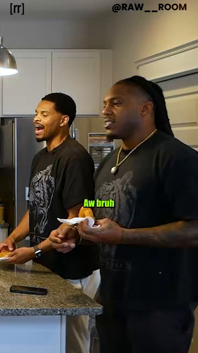King made a Big Back creation so diabolical Bates had to have a bite by any means necessary 😂