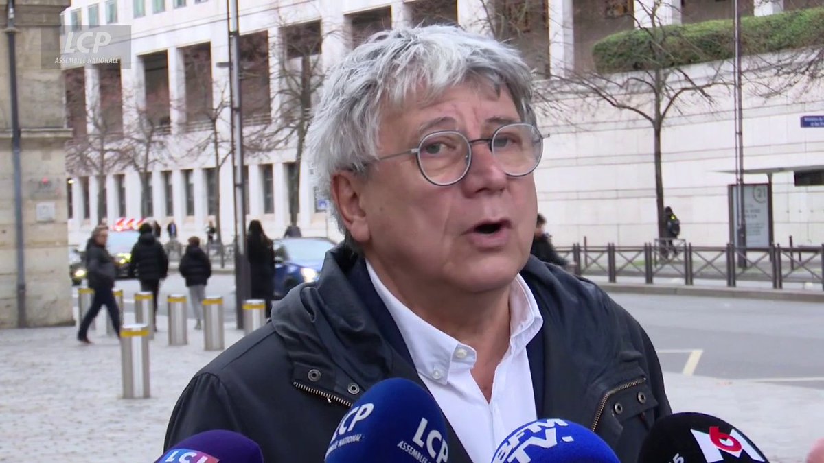 "Je tire comme conclusion des documents que j'ai consultés [à Bercy] qu'effectivement, il y a des milliers de personnes, voire plusieurs dizaines de milliers, qui ont des revenus fiscaux très inférieurs à leurs revenus économiques estimés", indique Eric Coquerel. #DirectAN