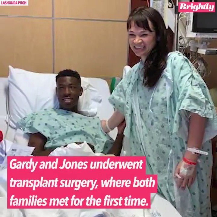 A mother has given the gift of life to a young stranger after seeing his mother's plea for an organ donor written on the back windshield of her vehicle Acts like these make you believe in humanity 😭❤️