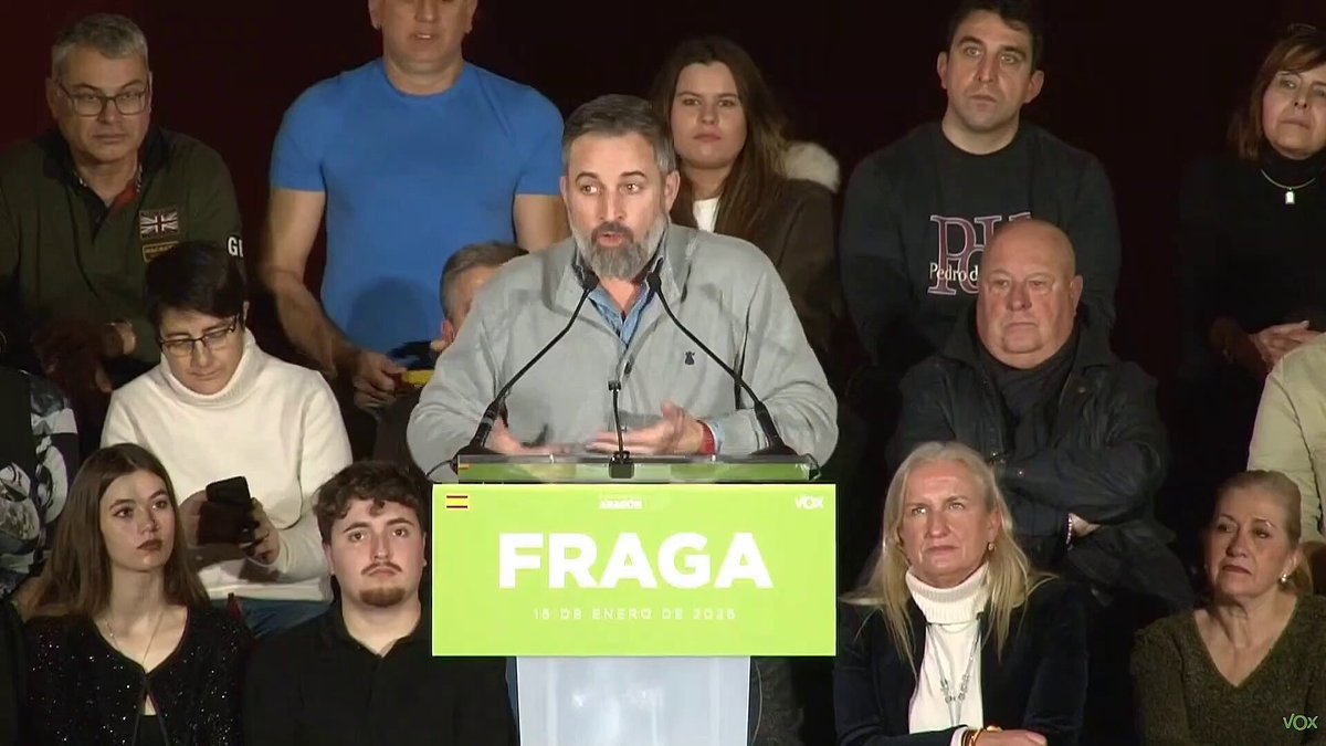 🔴 Santiago Abascal 🇪🇸 DESMONTA a Núñez Feijóo: "Que dice Feijóo que son el partido de los agricultores... ¡Pues si son el partido de los agricultores que se opongan a Von der Leyen, al Pacto Verde y a Mercosur". 👏👏👏👏
