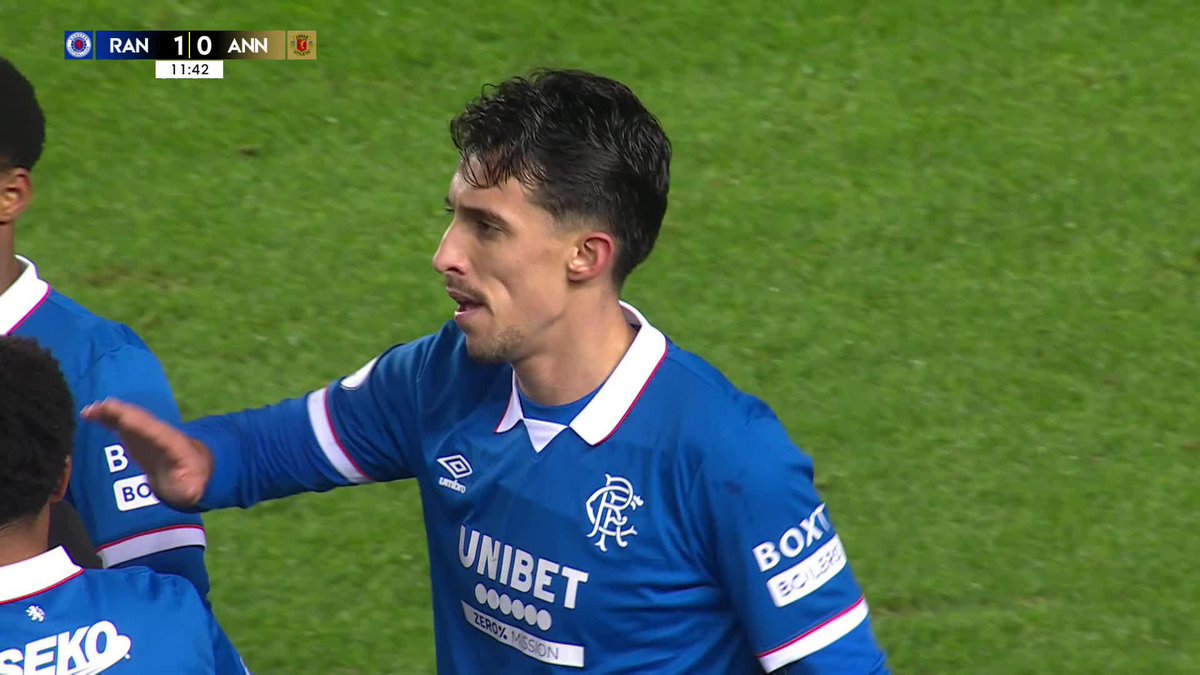 Bojan Miovski with the opener! 🔵 The Rangers Football Club striker finds the net after eleven minutes of play at Ibrox Stadium 👊 #ScottishCup