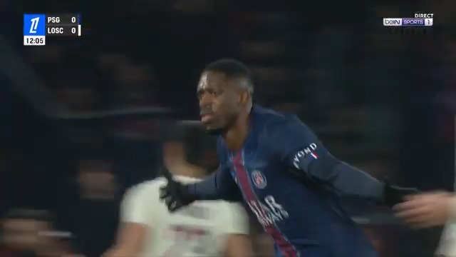 Ousmane Dembélé lance le PSG d'une frappe sublime de l'extérieur la surface qui ne laisse aucune chance à Berke Özer !