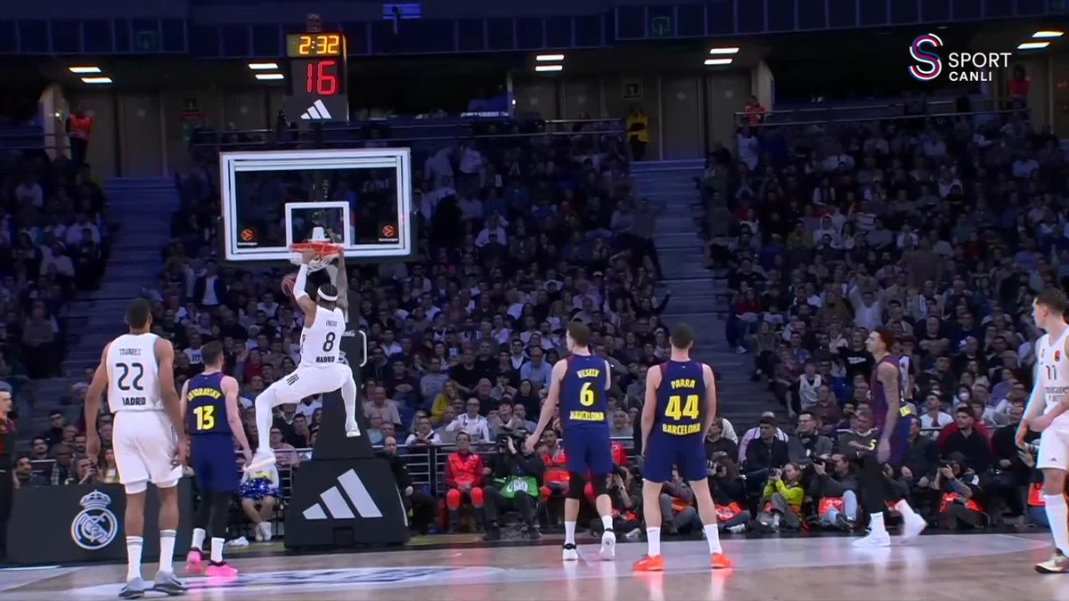 🚨 EuroLeague'de Real Madrid, evinde Barcelona'yı 80-61 mağlup etti. Usman Garuba 16 Sayı 3 Ribaund