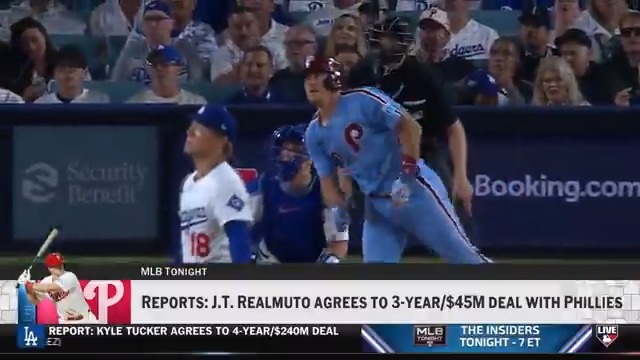.Anthony Recker and Robert Flores discuss the impact J.T. Realmuto has on the Phillies' pitching staff, after reportedly agreeing to return to Philadelphia on a 3-year deal.